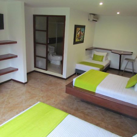 Hotel Plaza Mayor เมเดยิน ภายนอก รูปภาพ